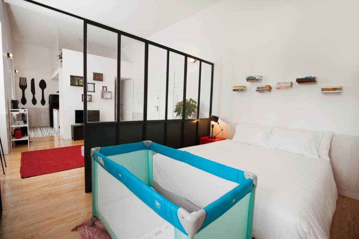 Апартаменты Get Lights And Books In A Flat Порту Экстерьер фото