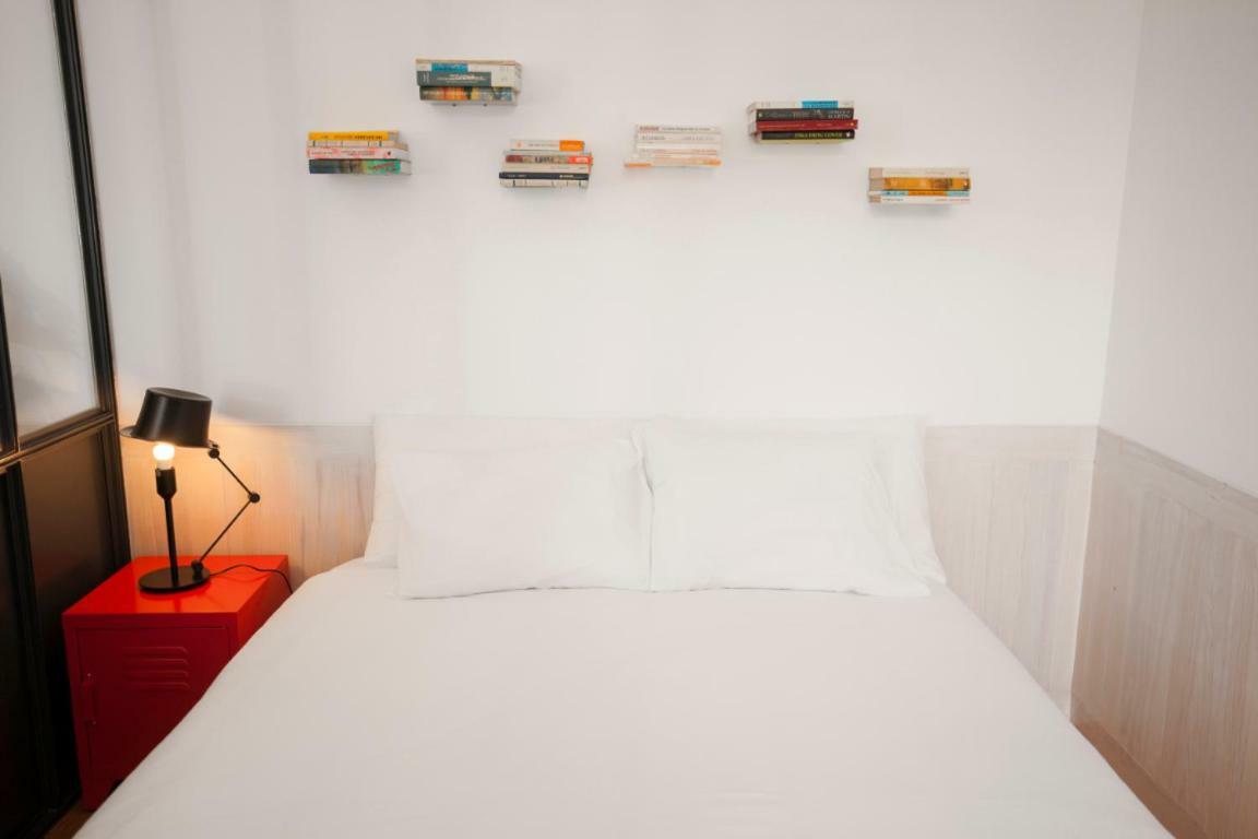 Апартаменты Get Lights And Books In A Flat Порту Экстерьер фото